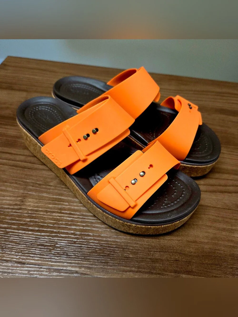 Crocs Brooklyn Buckle Platform Sandal 211252 Size 8 Orange & Cork